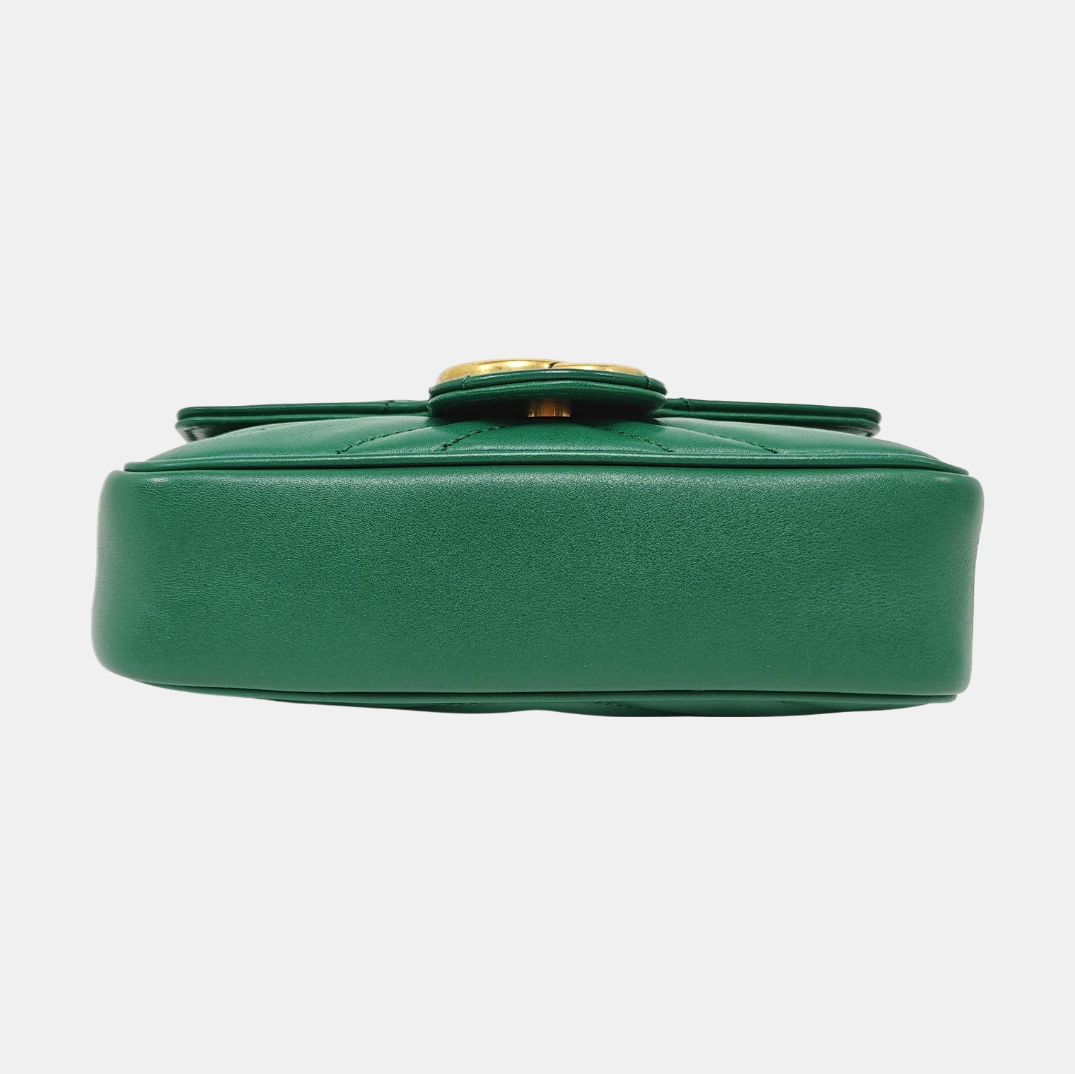Authenticated pre-owned  GG Marmont Mini Quilted Calfskin Green - Shoulder Bag at Looply
