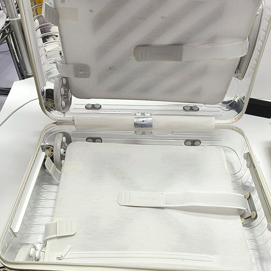 Special Material Luggage White