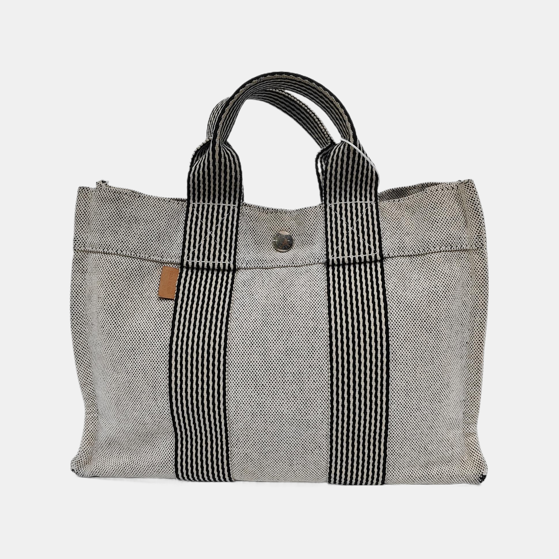 Her Line Small Canvas White