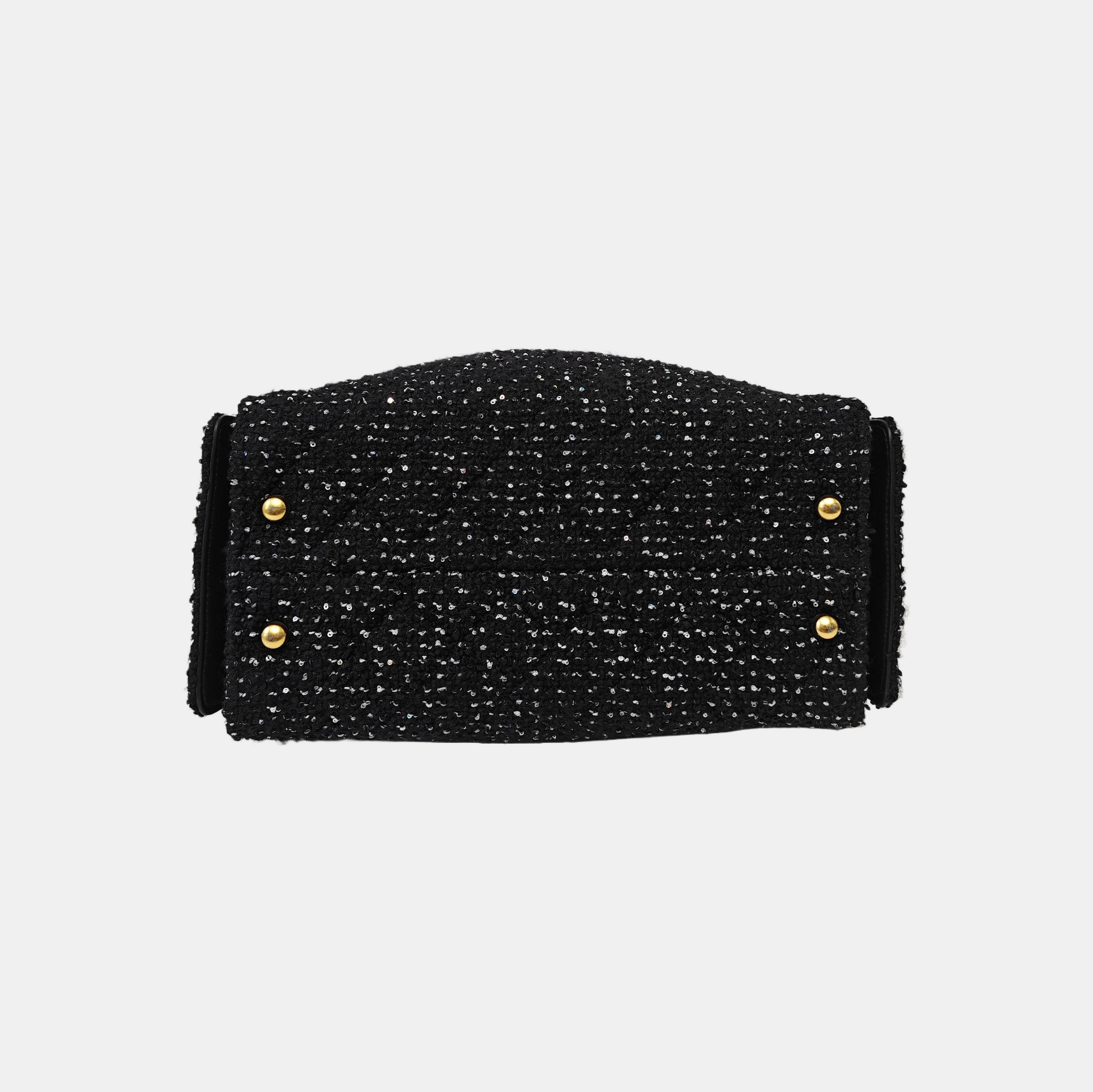 CHANEL 25 Medium Quilted Fabric Black