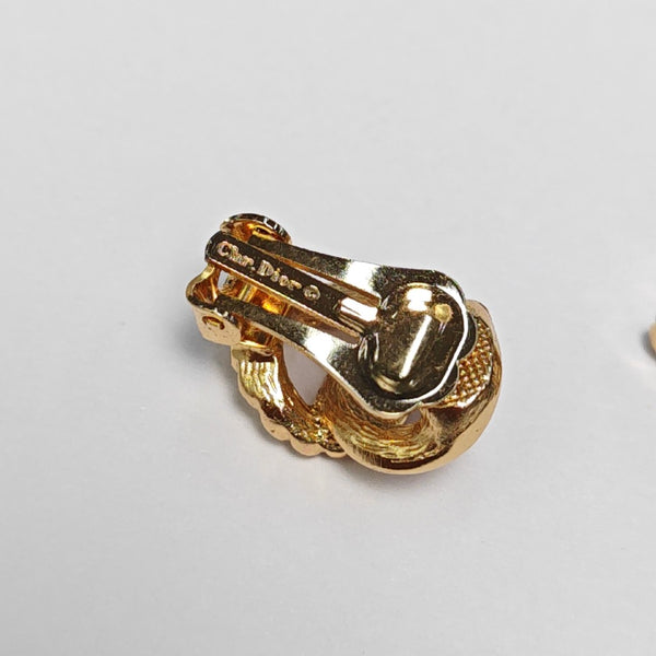 Twist Round Metal Gold Clip On Earrings
