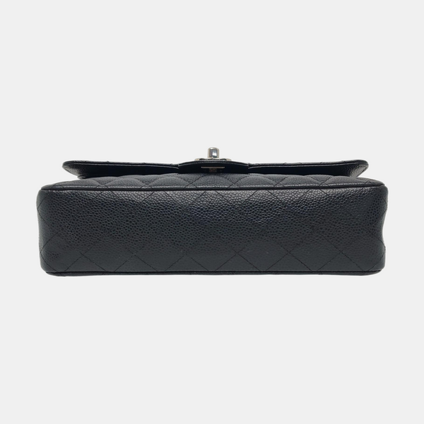 CLASSIC FLAP Medium Quilted Grained Calfskin Black