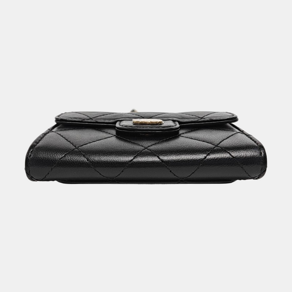 Authenticated pre-owned  CLASSIC FLAP Quilted Lambskin Black - Crossbody Bag at Looply