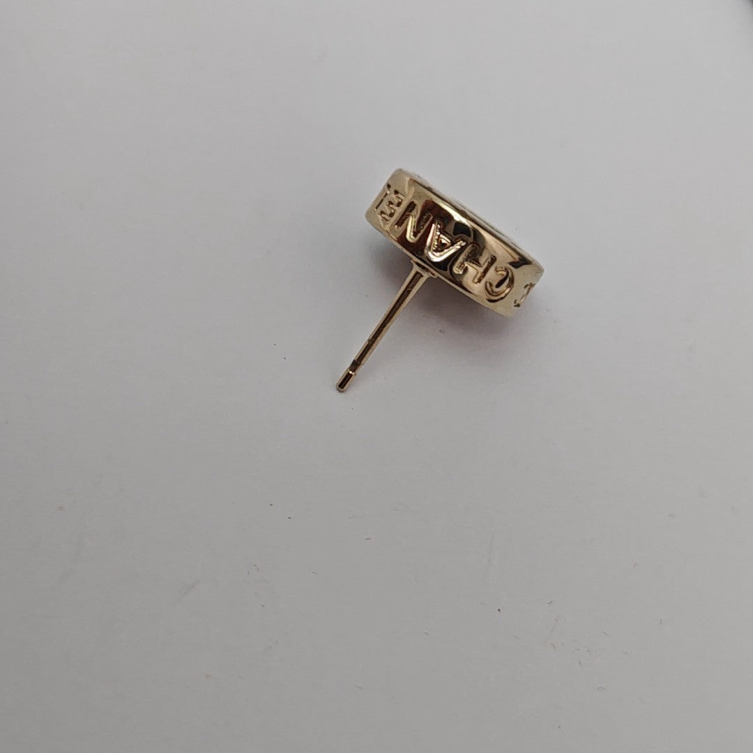 Metal Gold Stud Earrings