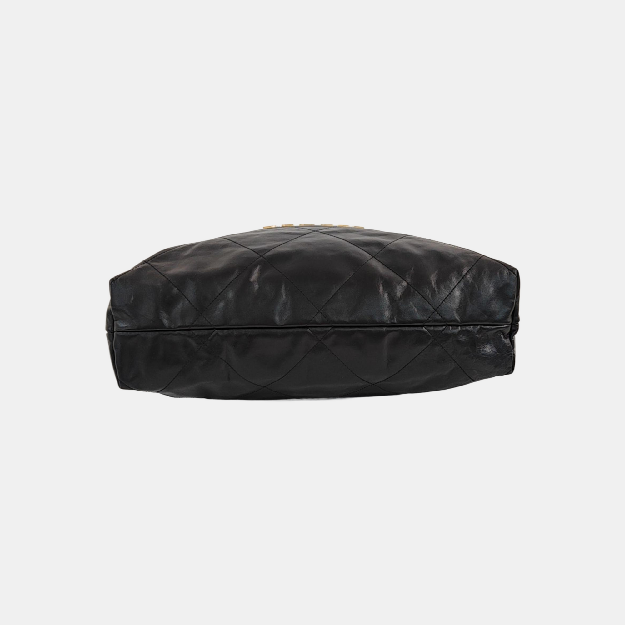 CHANEL 22 Large Quilted Calfskin Black