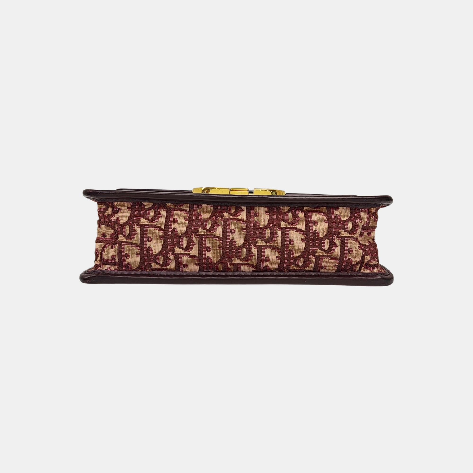 30 Montaigne Oblique Canvas Red