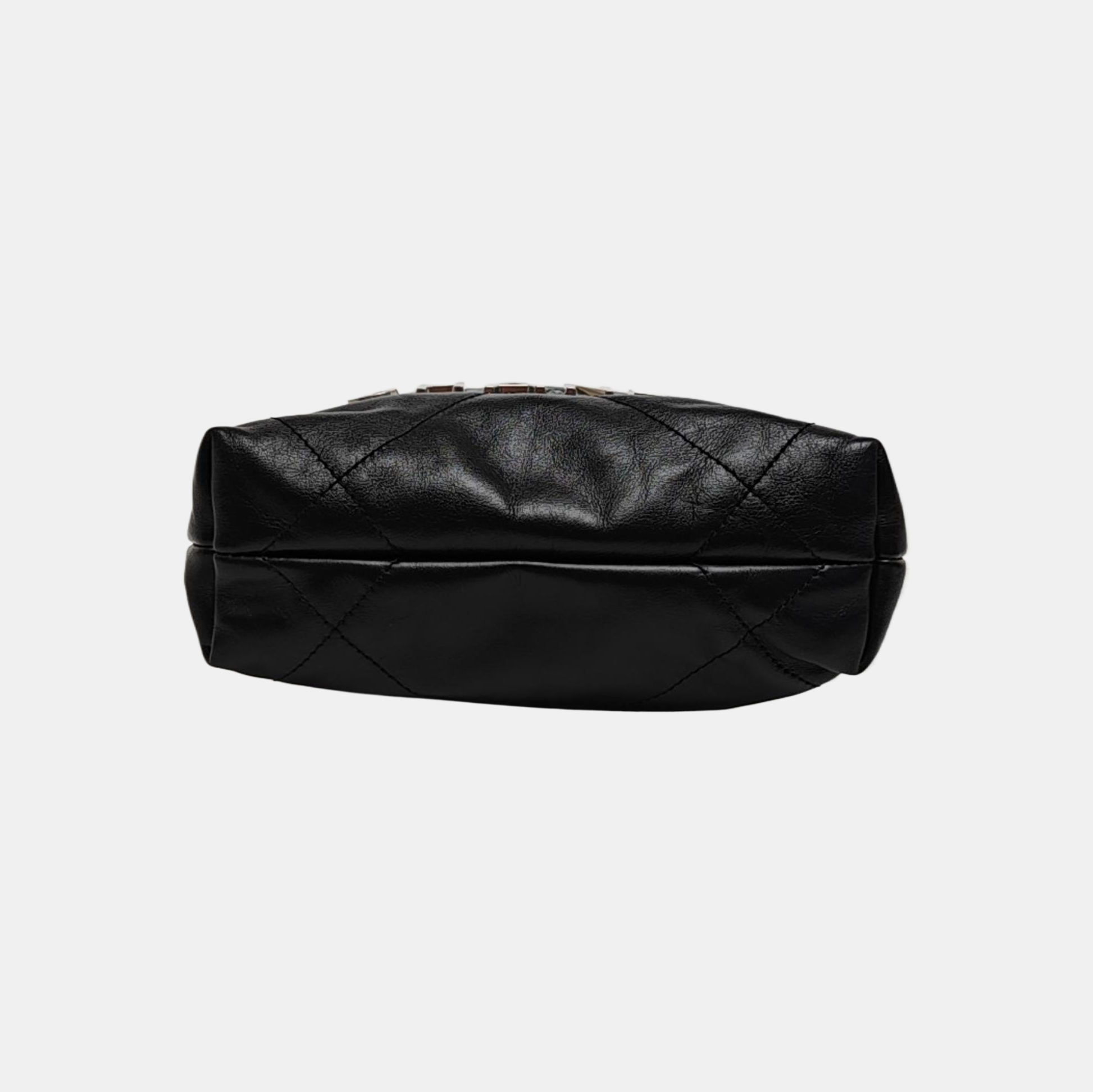 CHANEL 22 Mini Quilted Calfskin Black