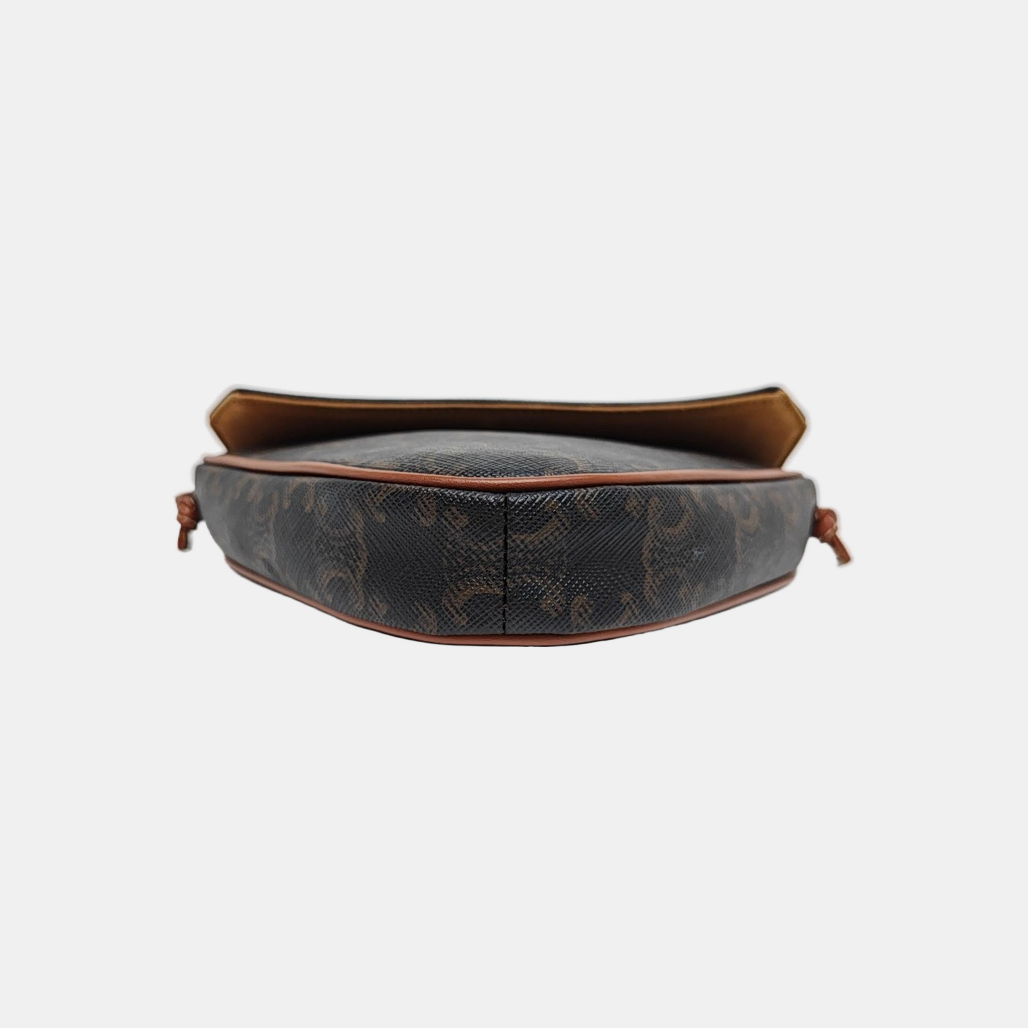 TRIANGLE Coated Canvas Brown