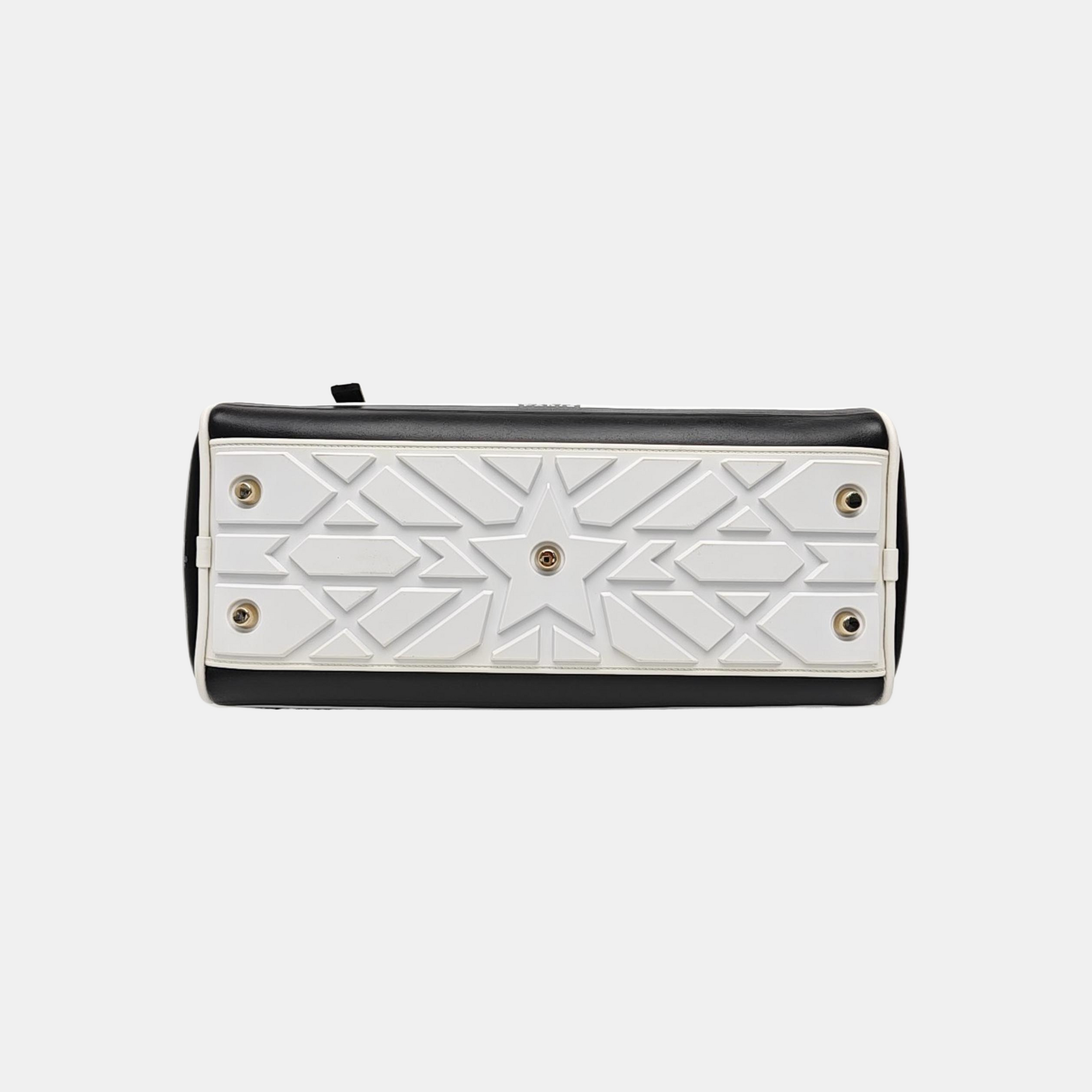 Vibe Medium Cannage Calfskin Black