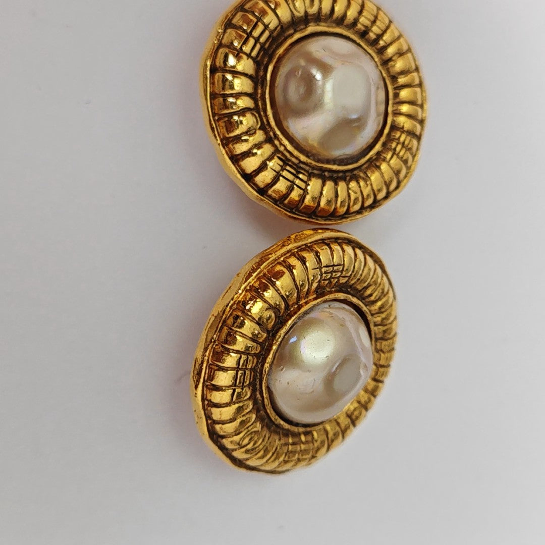 Metal Gold Clip On Earrings