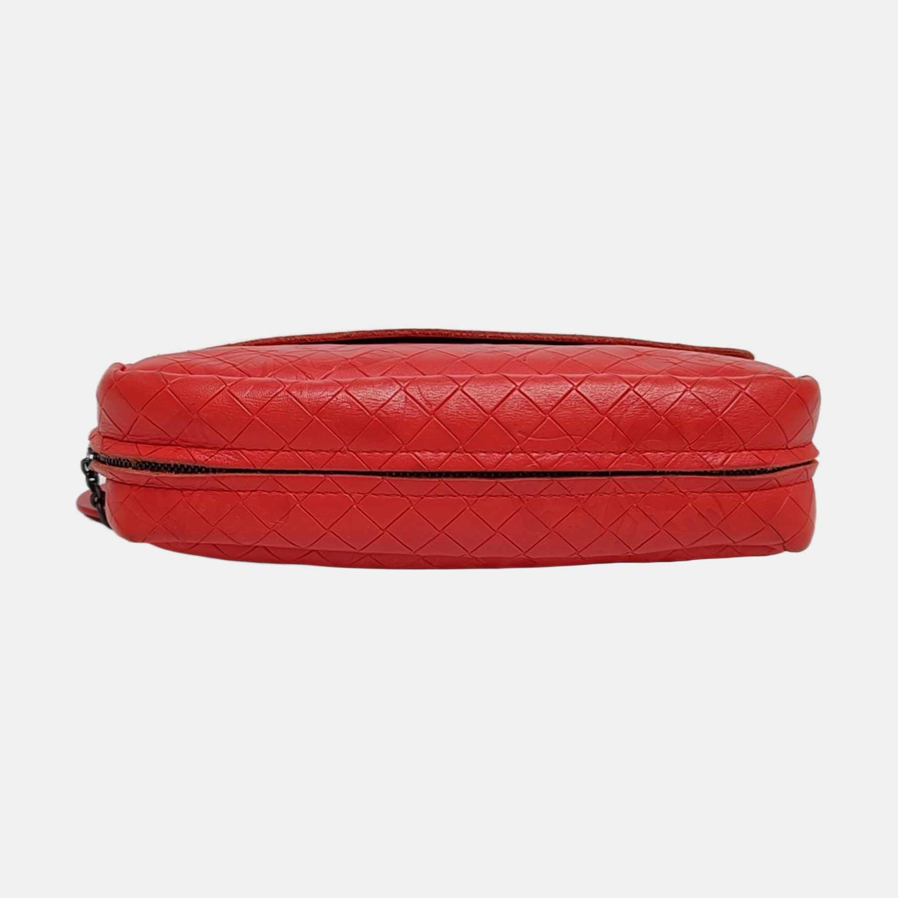 Authenticated pre-owned  Messenger Calfskin Red - Shoulder Bag at Looply