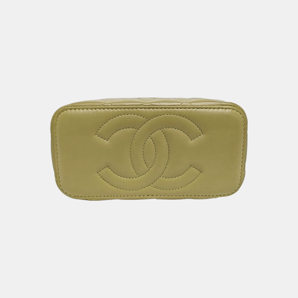 VANITY CASE Small Quilted Lambskin Green
