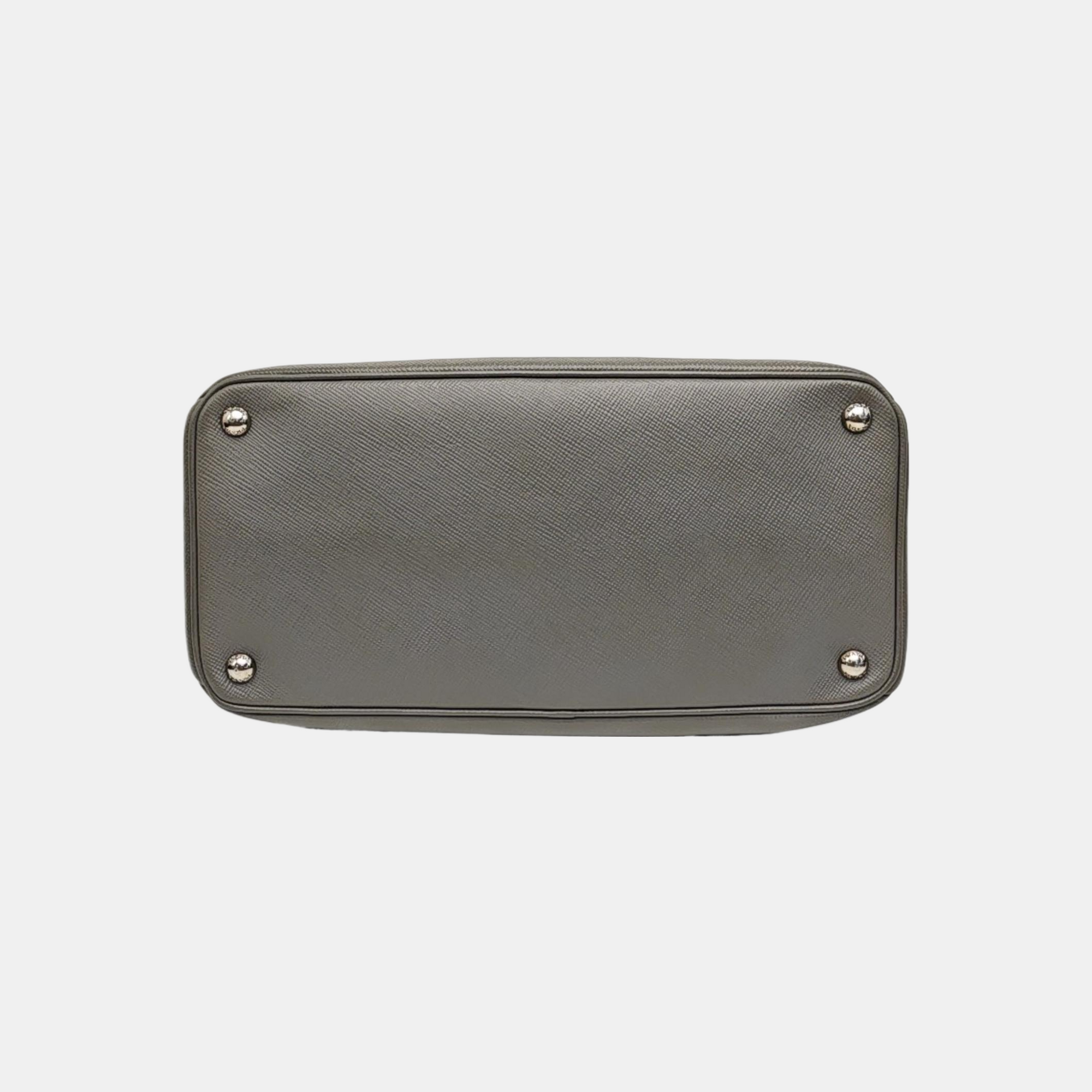 Double Medium Saffiano Calfskin Gray