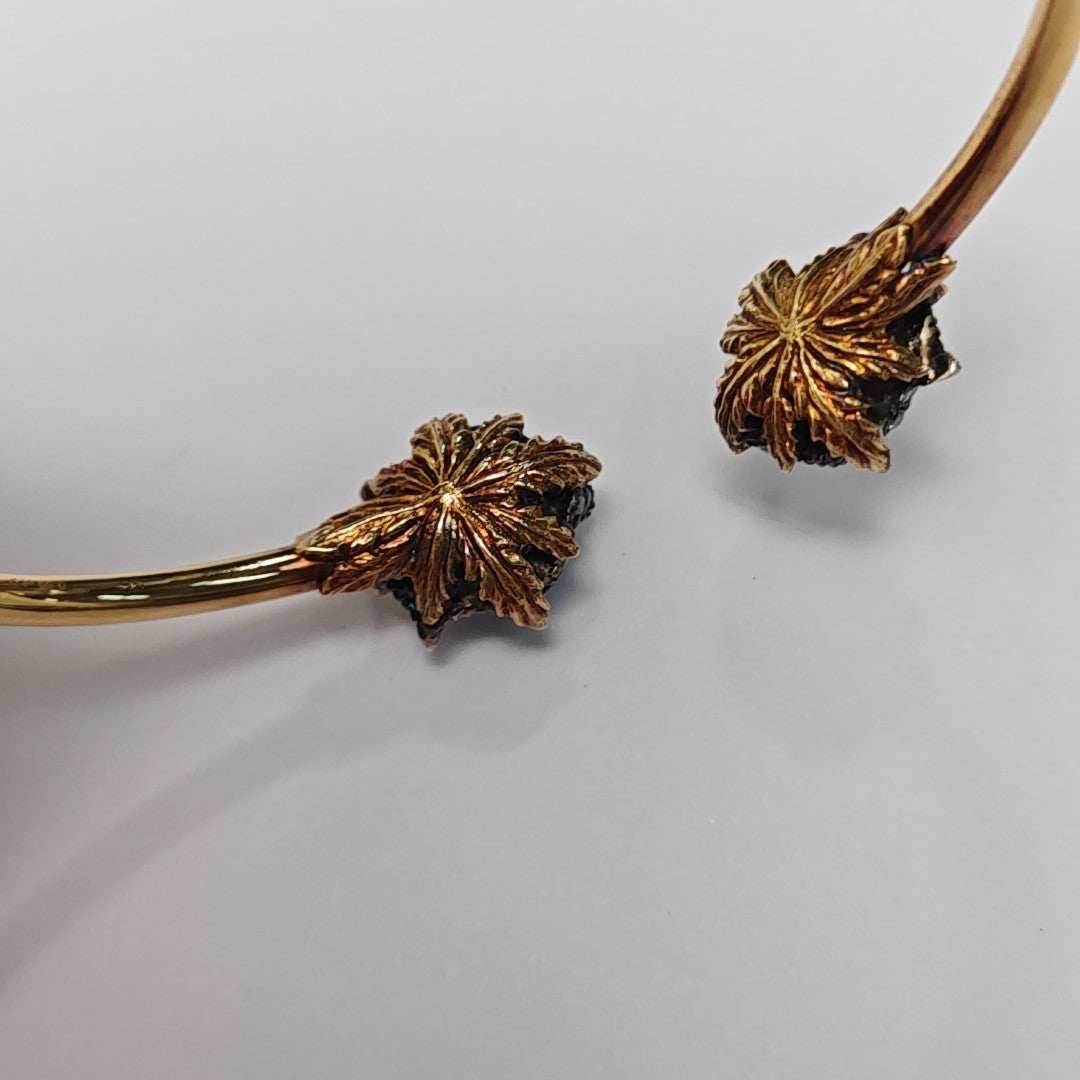 18k Gold Bangle