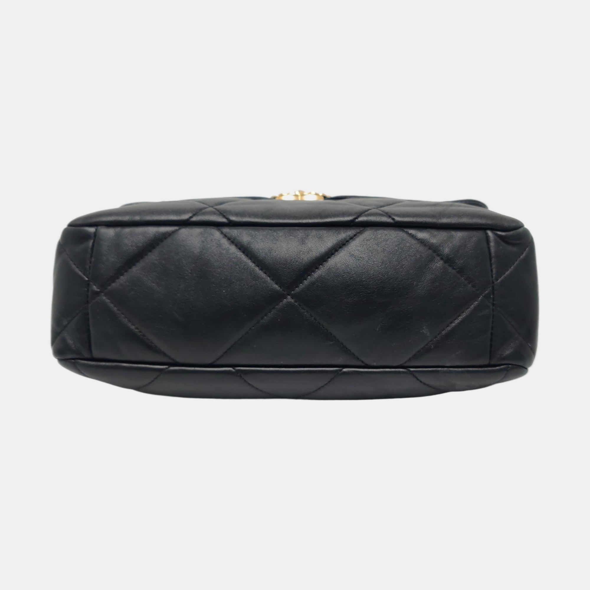 CHANEL 19 Large Quilted Lambskin Black