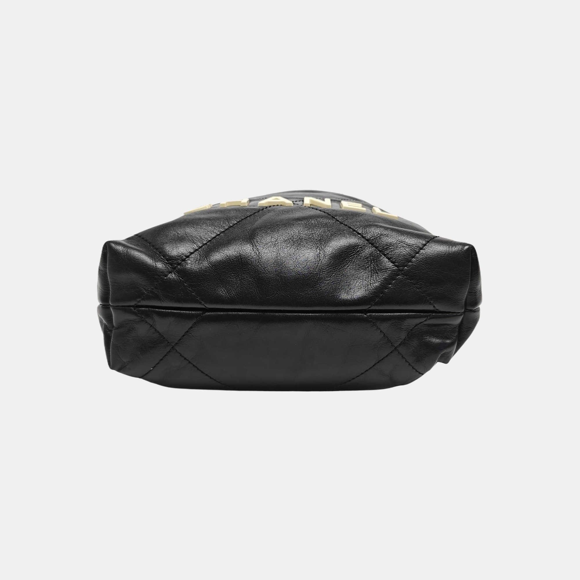 CHANEL 22 Mini Quilted Calfskin Black