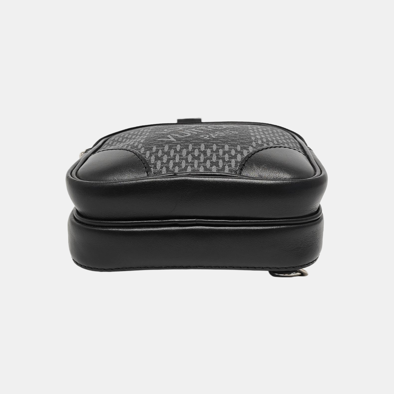 AMAZON Damier Graphite Coated Canvas Gray