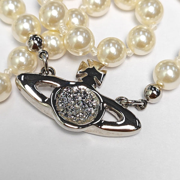Faux Pearl White Necklace