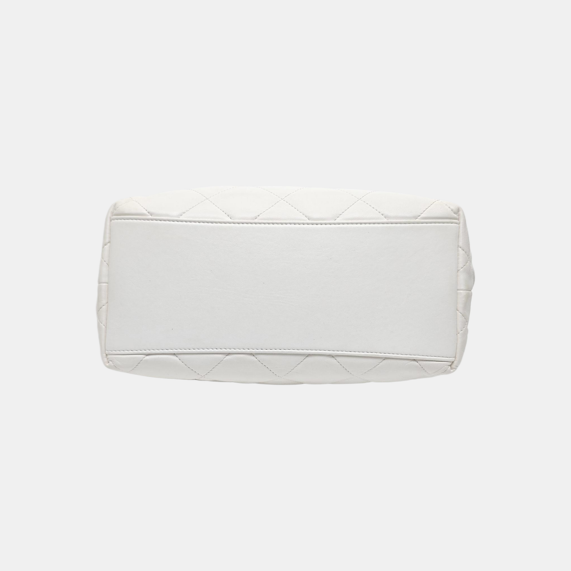 25P Quilted Lambskin White
