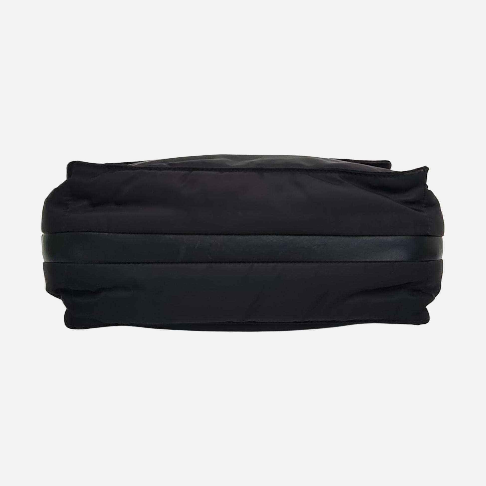 Invite Medium Nylon Black