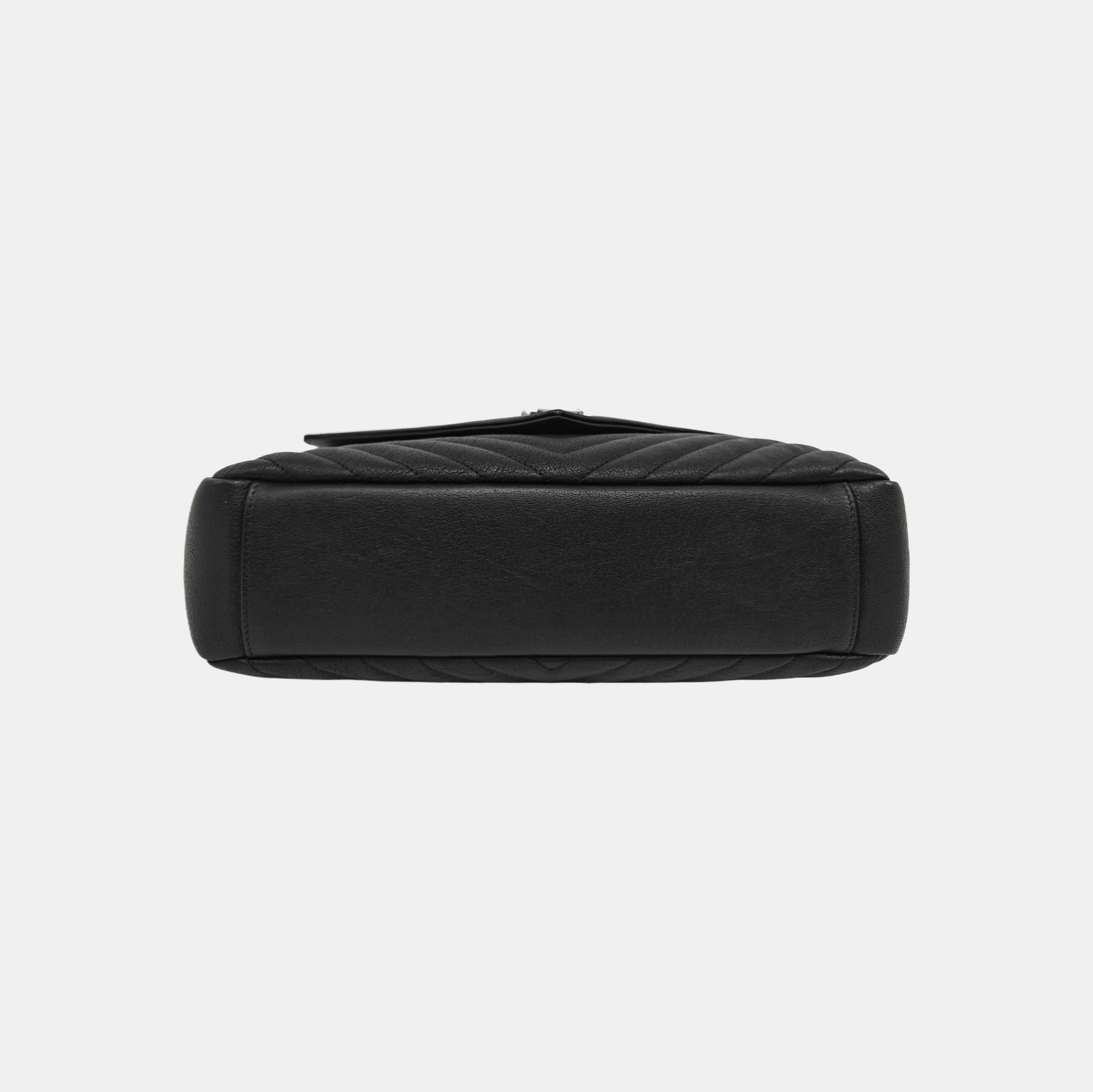 COLLEGE Chevron Lambskin Black
