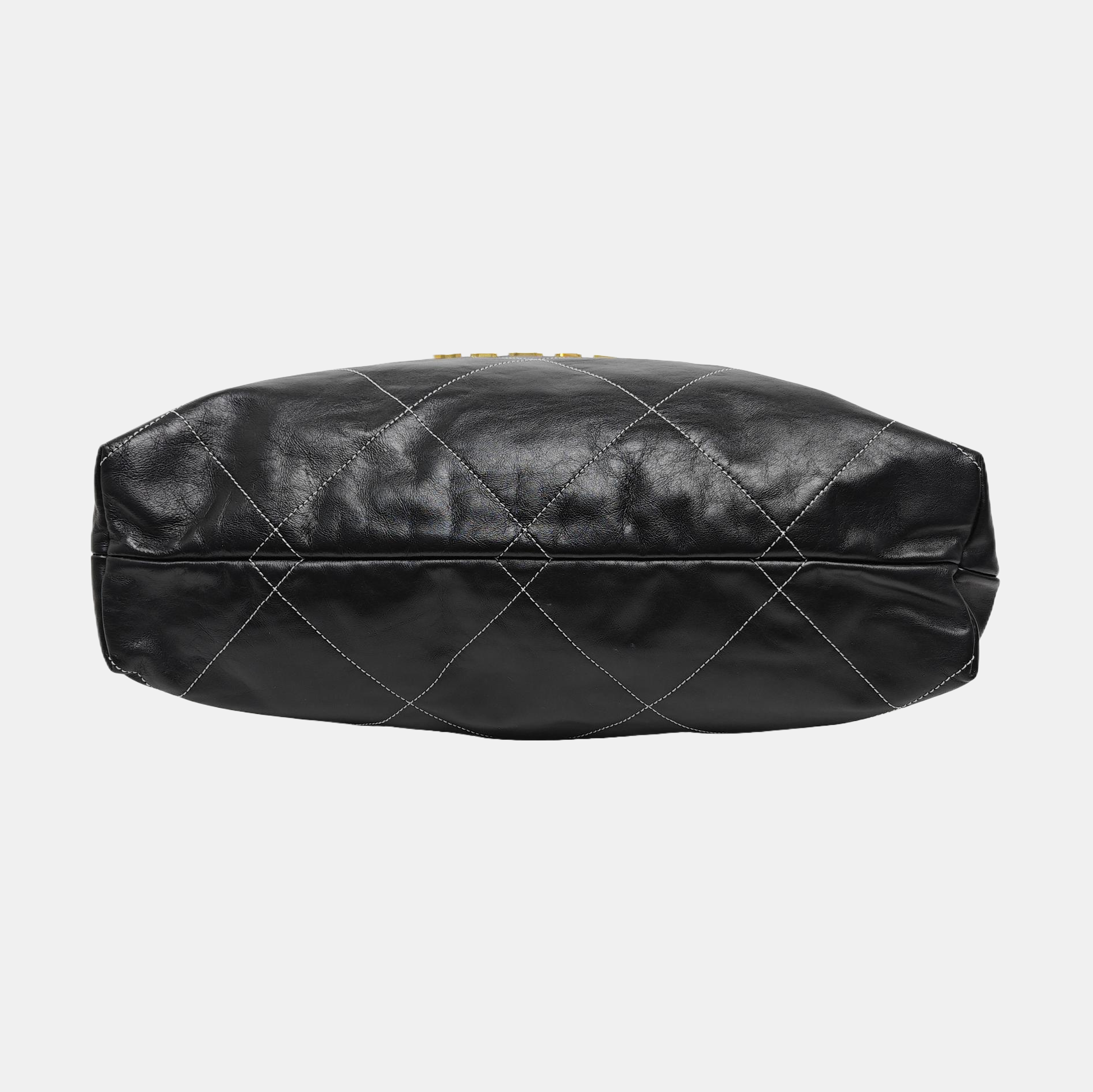 CHANEL 22 Small Quilted Calfskin Black