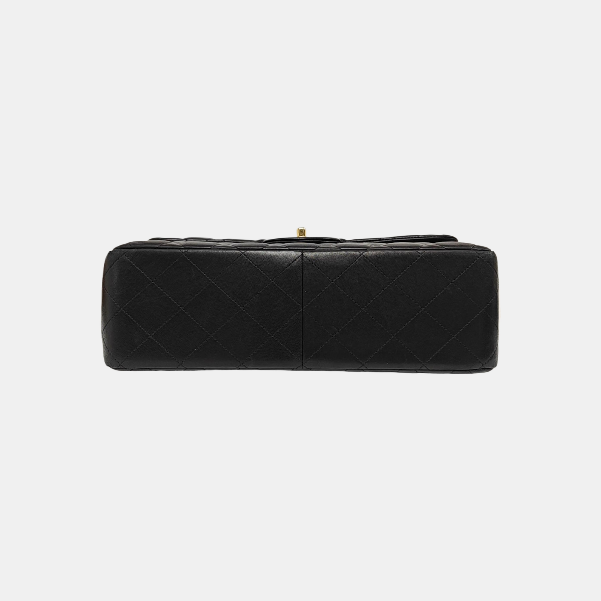 CLASSIC FLAP Jumbo Quilted Lambskin Black