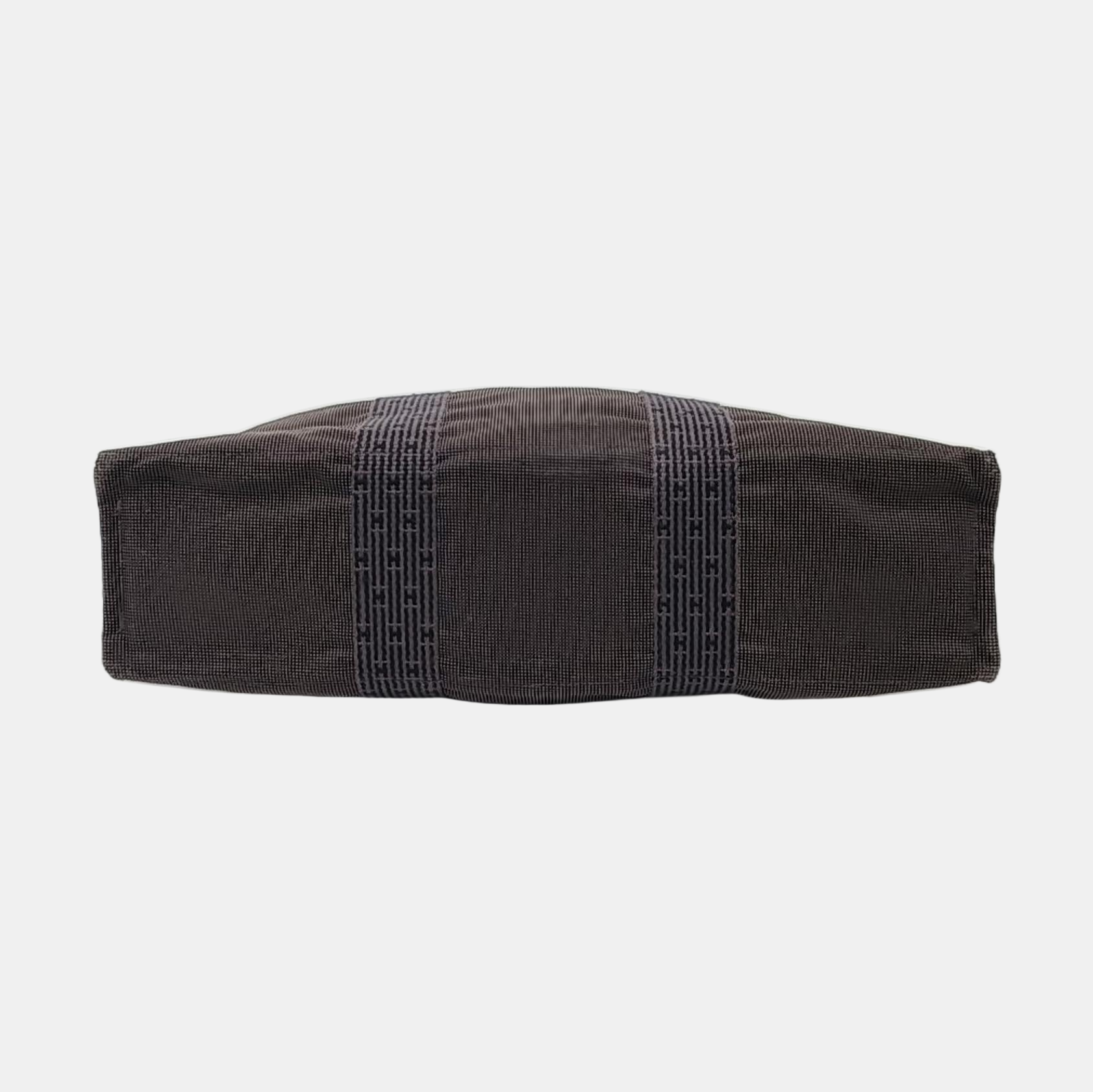 Her Line Canvas Gray