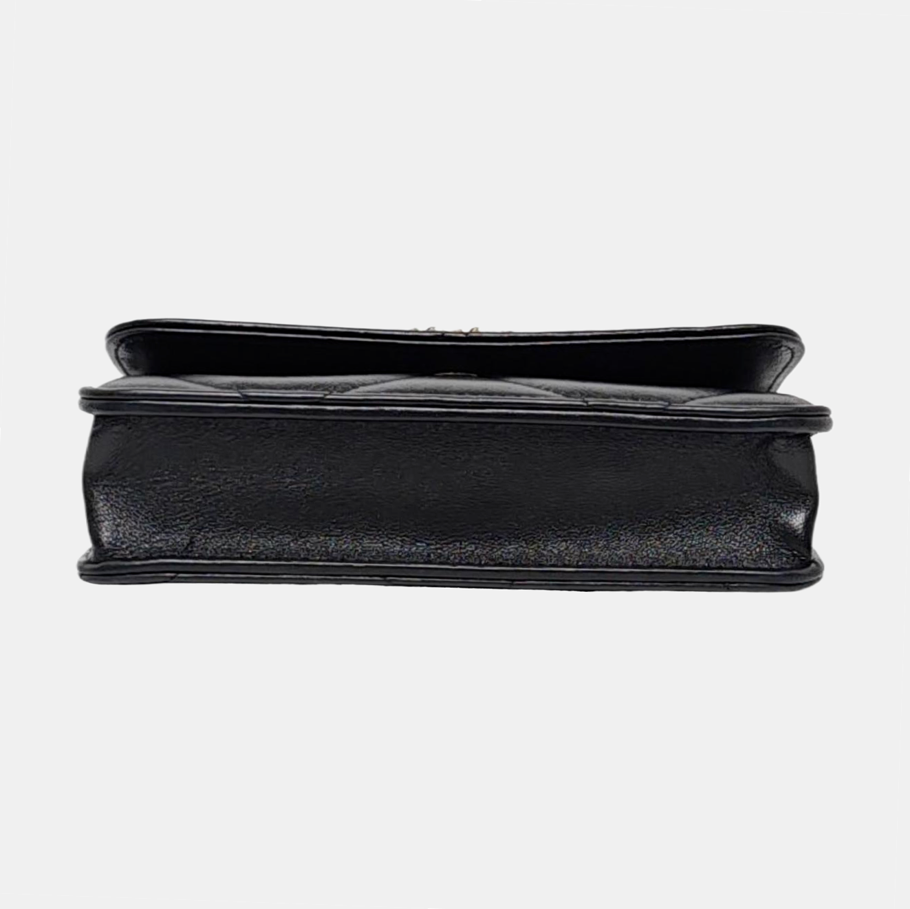 CHANEL 19 WOC Piel de Cordero Acolchada Negra