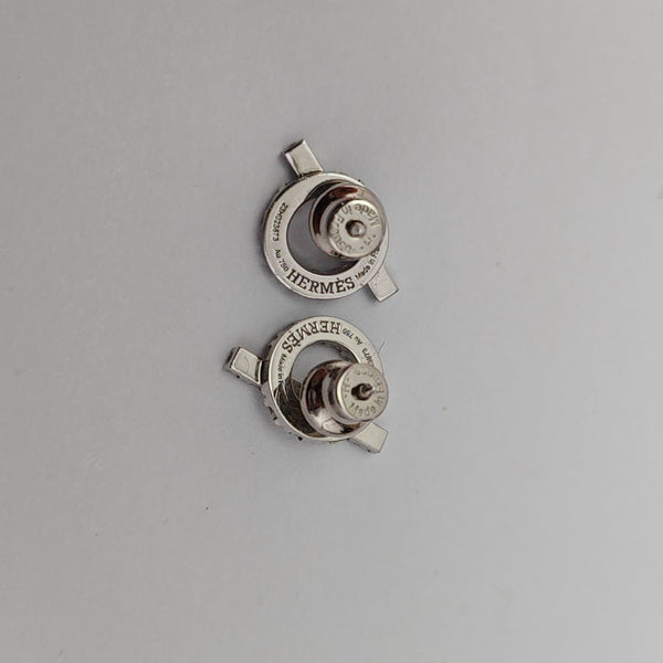 Finesse White Gold Silver Stud Earrings