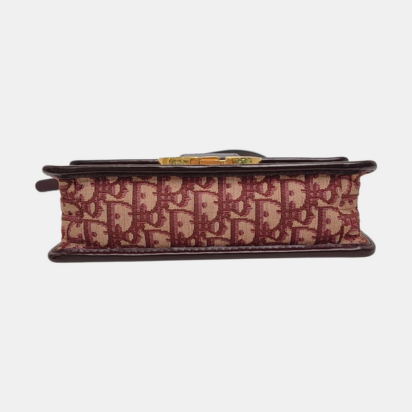 30 Montaigne Oblique Canvas Red