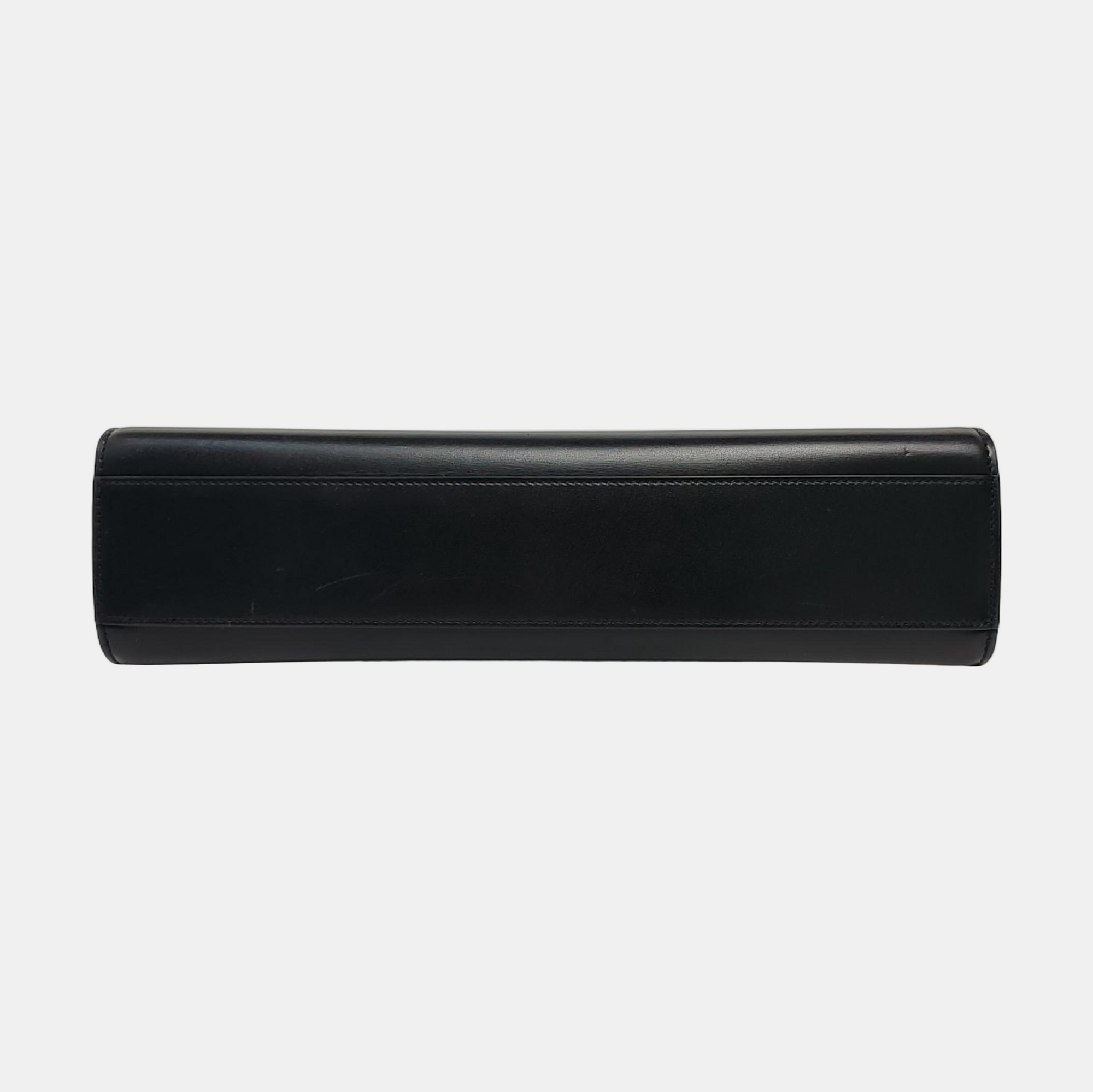 MANHATTAN Medium Calfskin Black