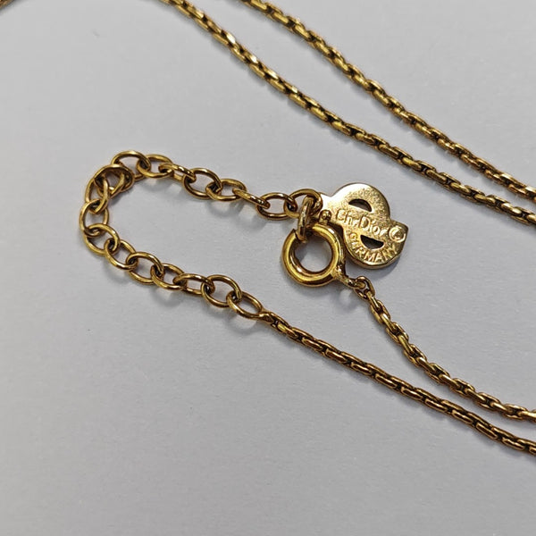 Twist Round Metal Gold Necklace