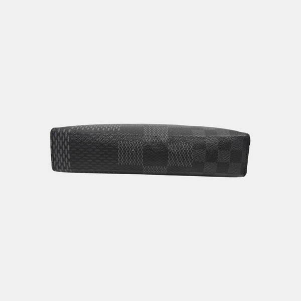 Pochette Voyag MM Damier Graphite Coated Canvas Gray