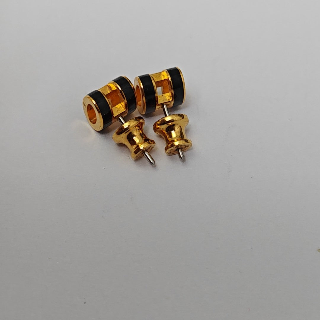 Pop H Metal Black Stud Earrings