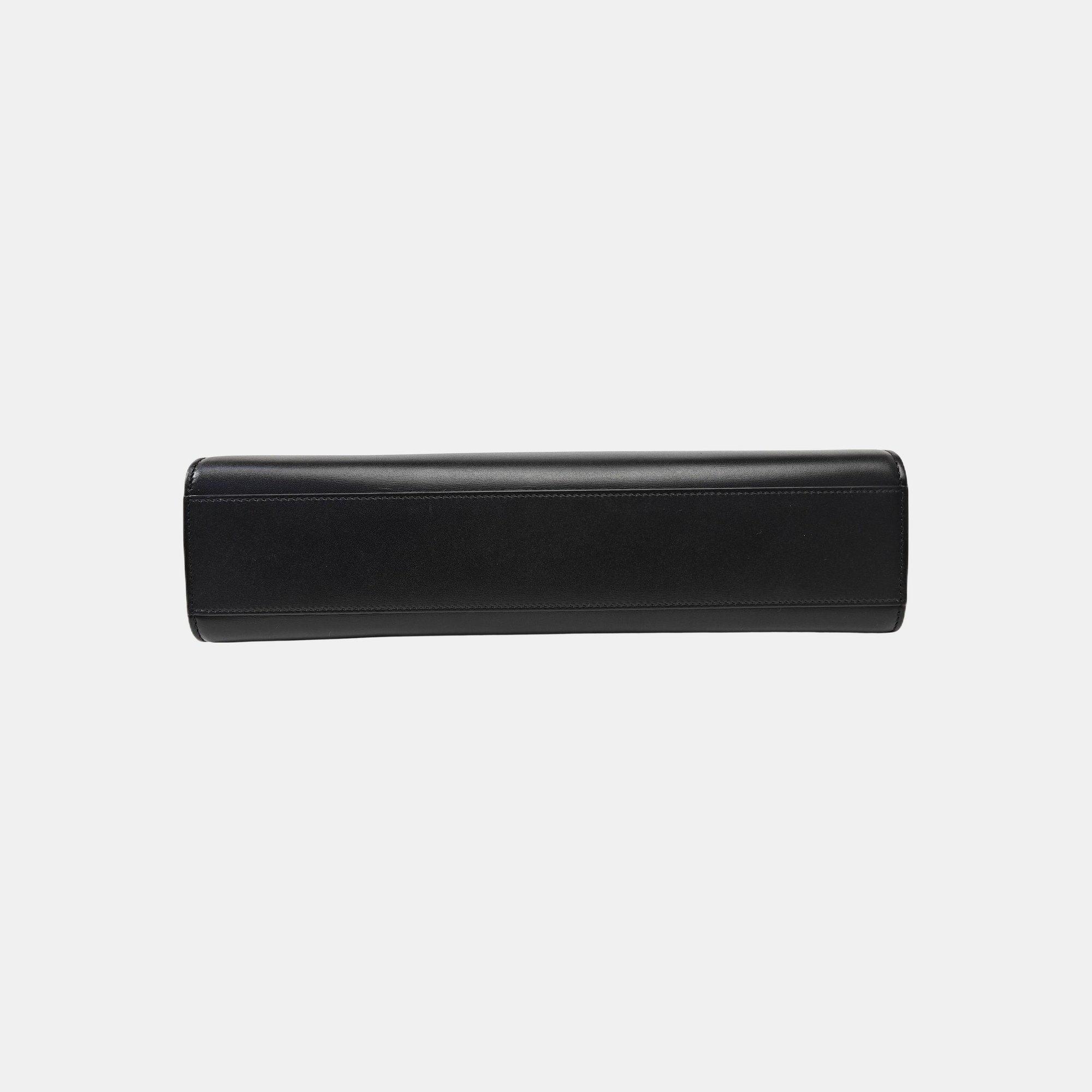 MANHATTAN Medium Calfskin Black