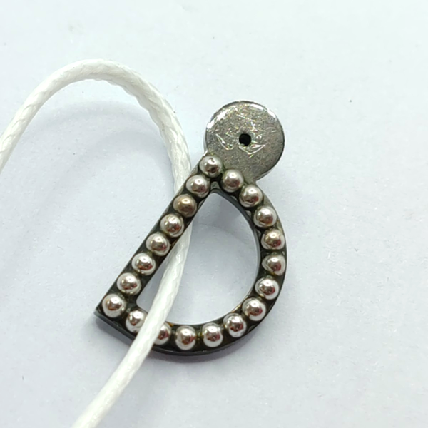 Pendientes de botón Petit CD gris metalizado