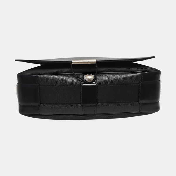 VIKTOR Calfskin Black
