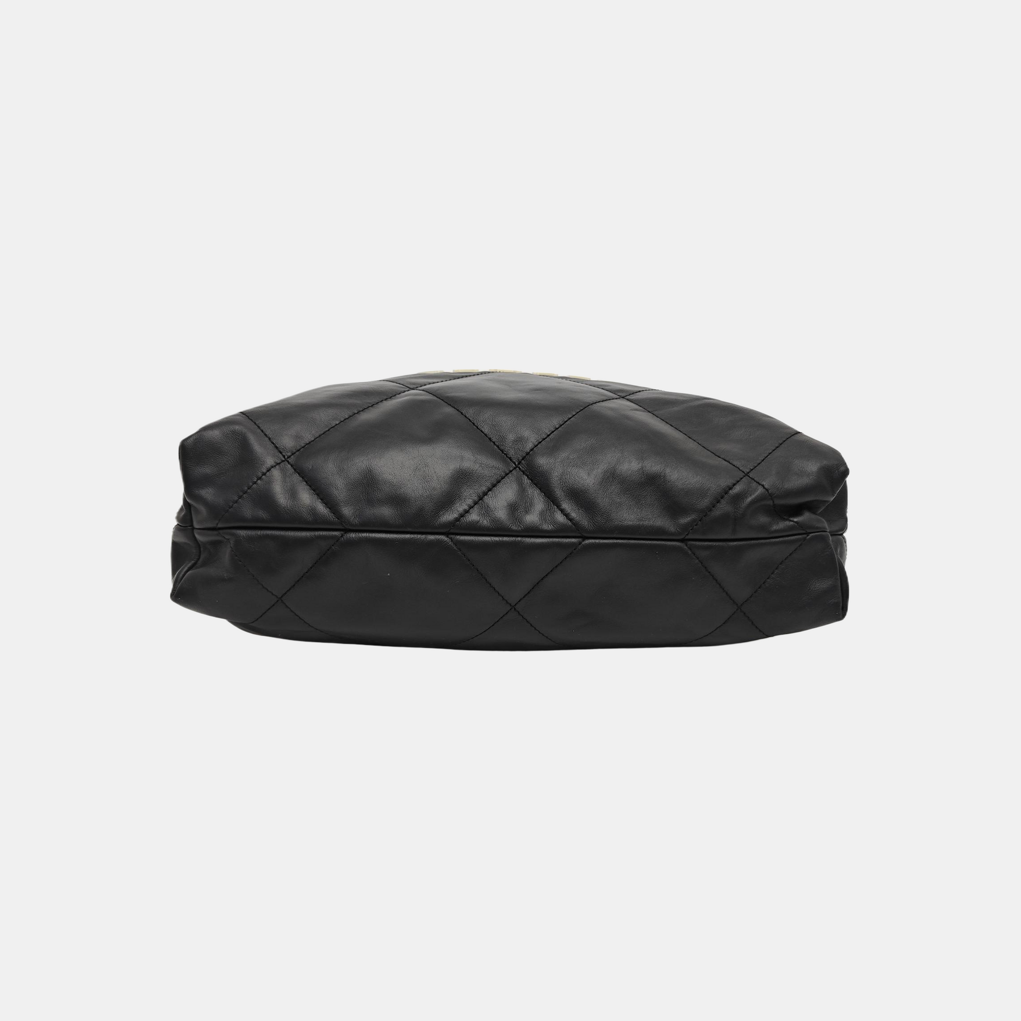 CHANEL 22 Small Quilted Calfskin Black