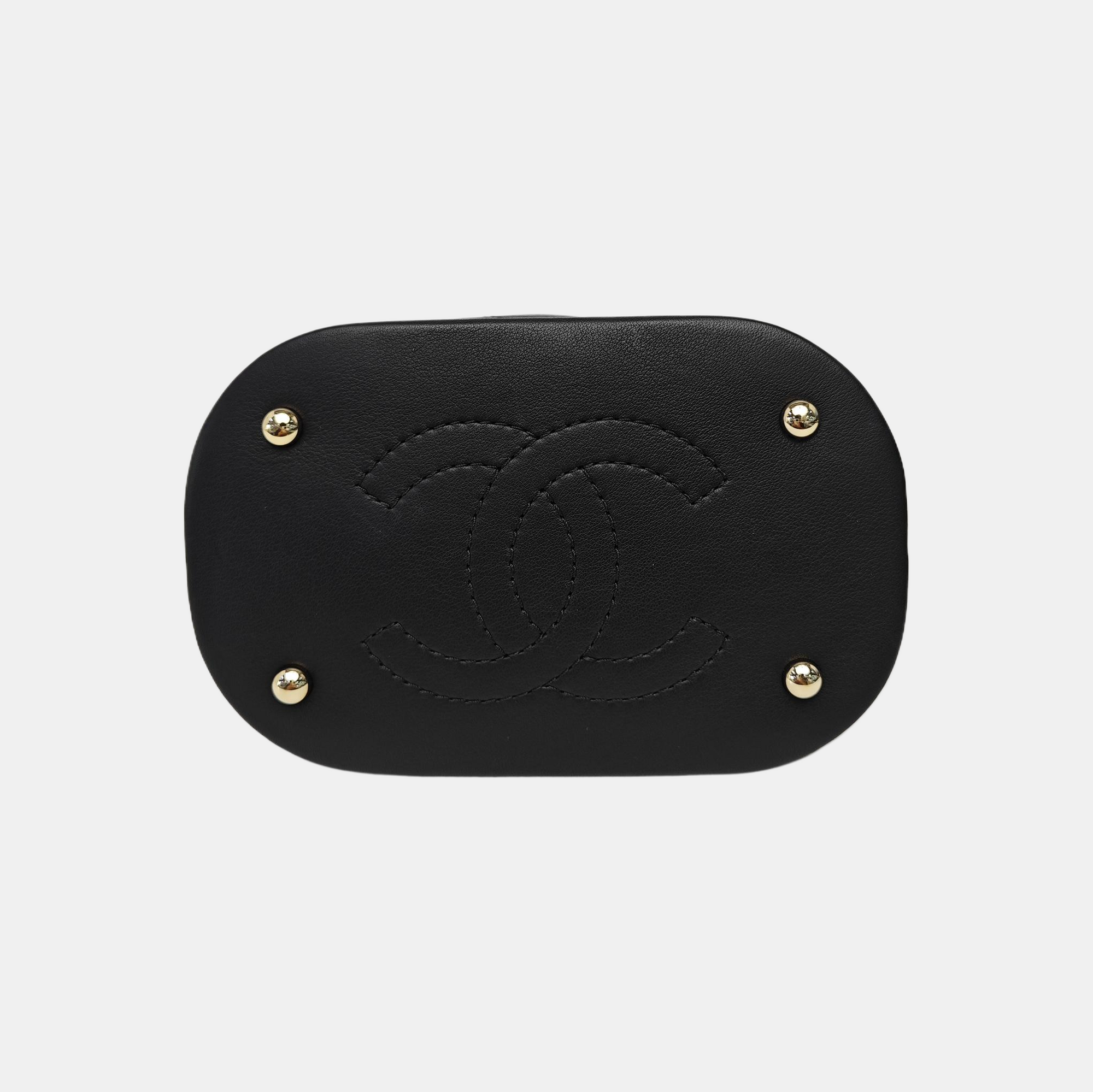 DRAWSTRING Quilted Calfskin Black