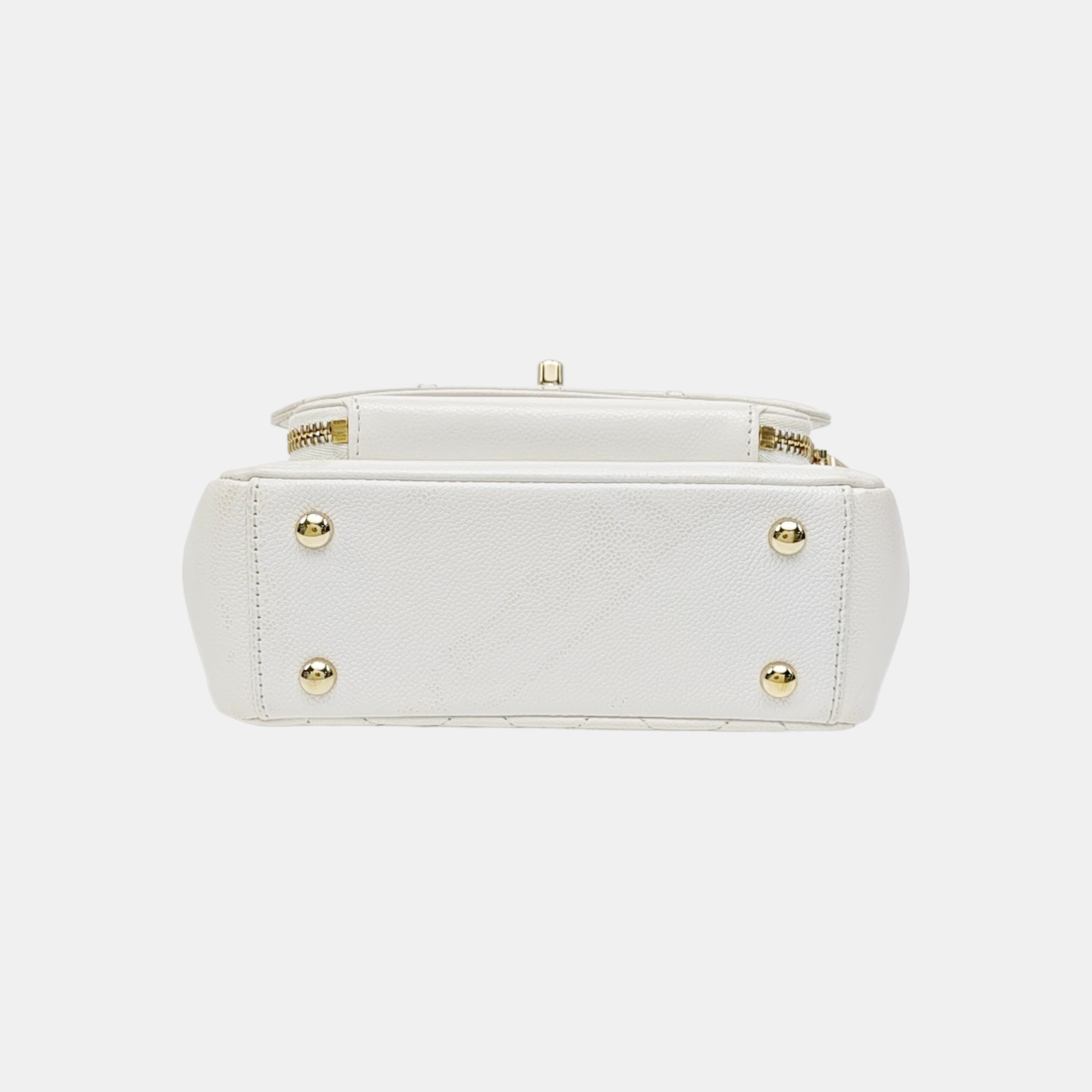 BUSINESS AFFINITY Small Quilted Grained Calfskin White
