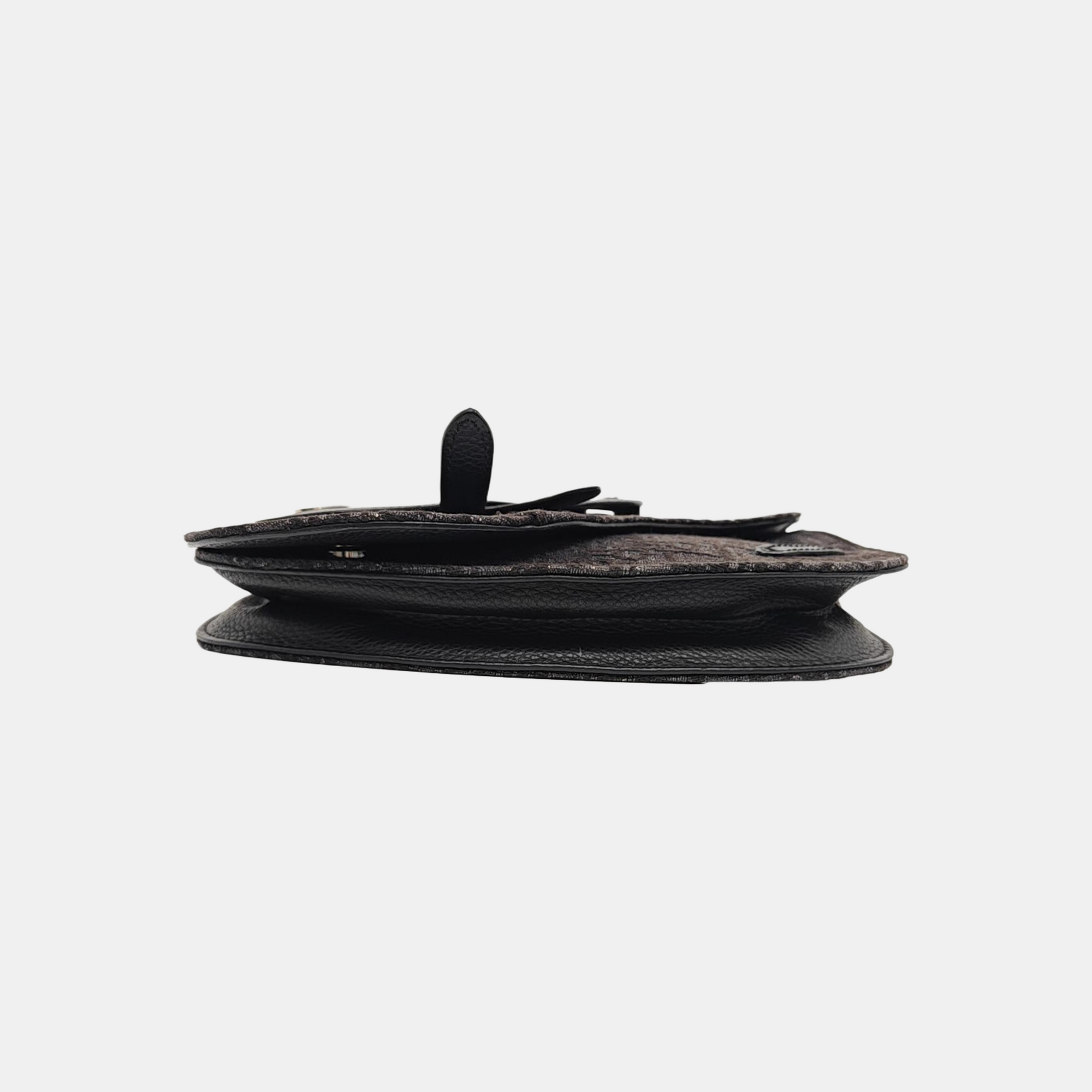 Saddle Medium Oblique Canvas Black