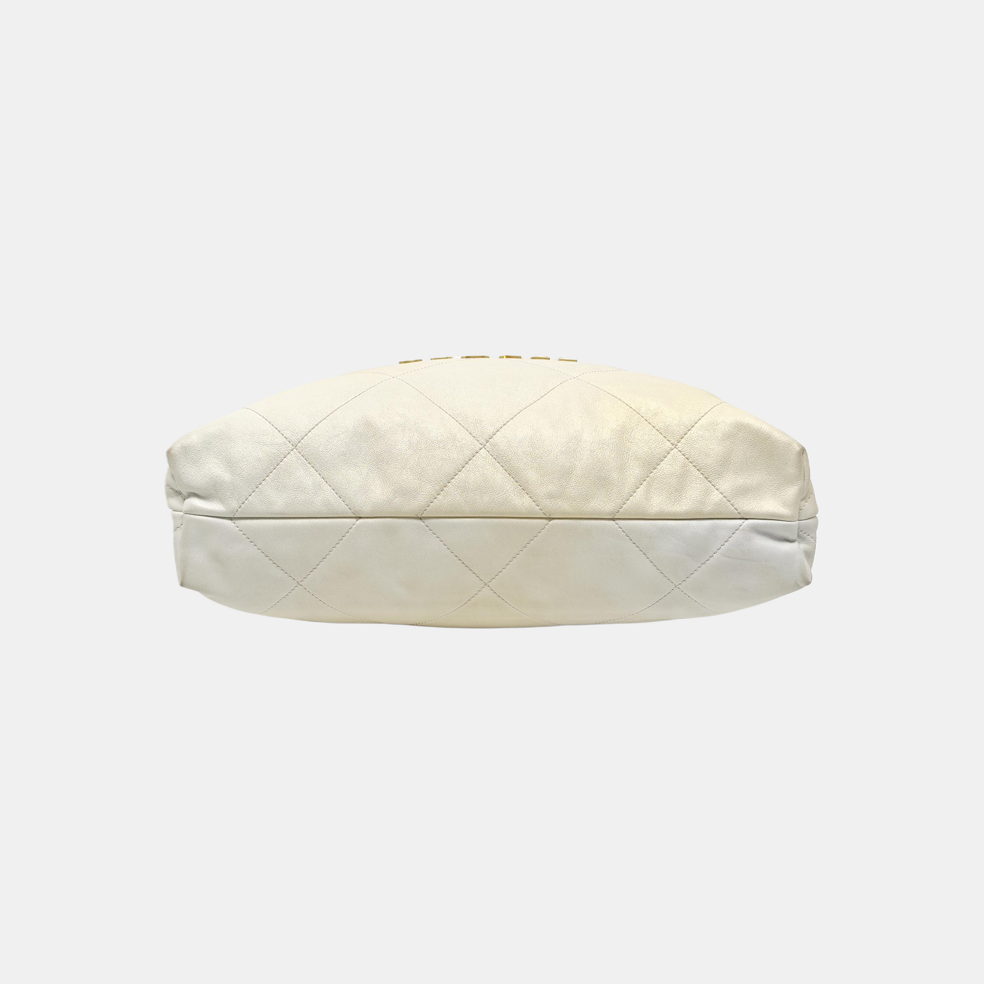 CHANEL 22 Medium Quilted Calfskin White