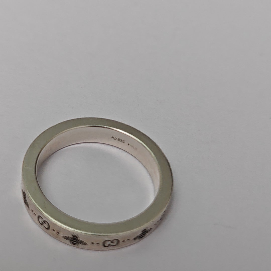 925 Sterling Silver Ring HK 18
