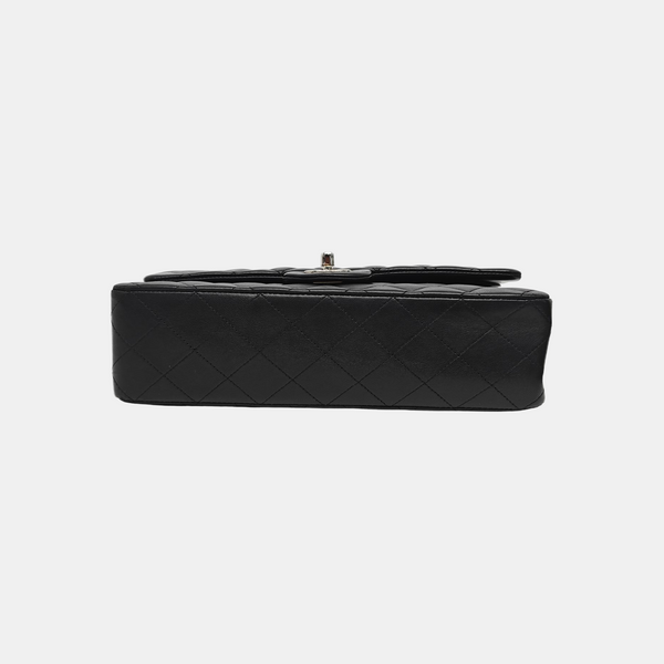CLASSIC FLAP Medium Quilted Lambskin Black