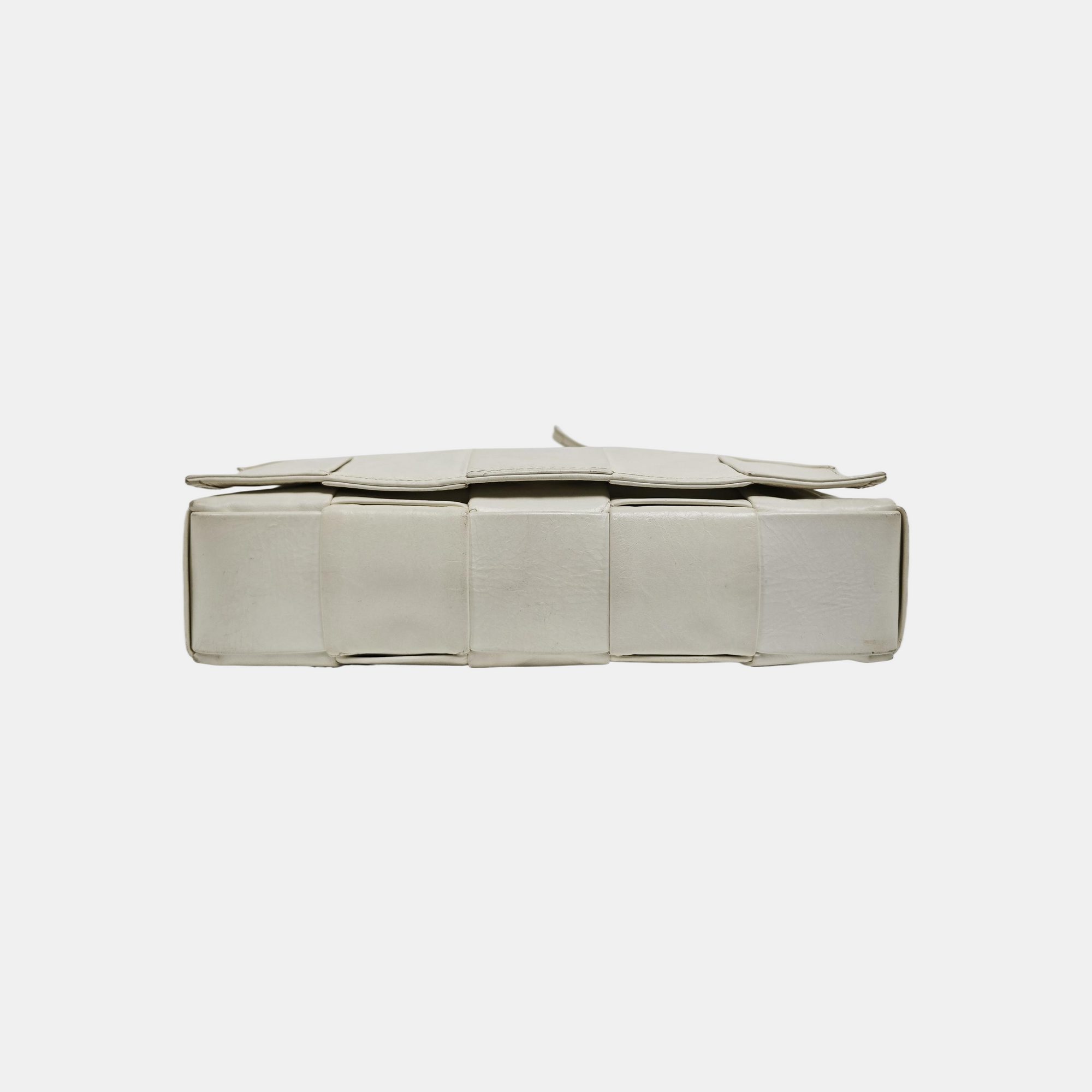 Cassette Medium Calfskin White