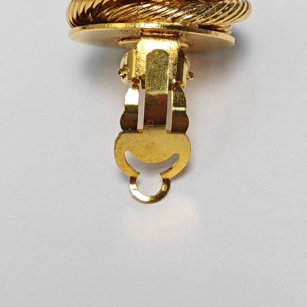 Vintage Metal Gold Clip On Earrings