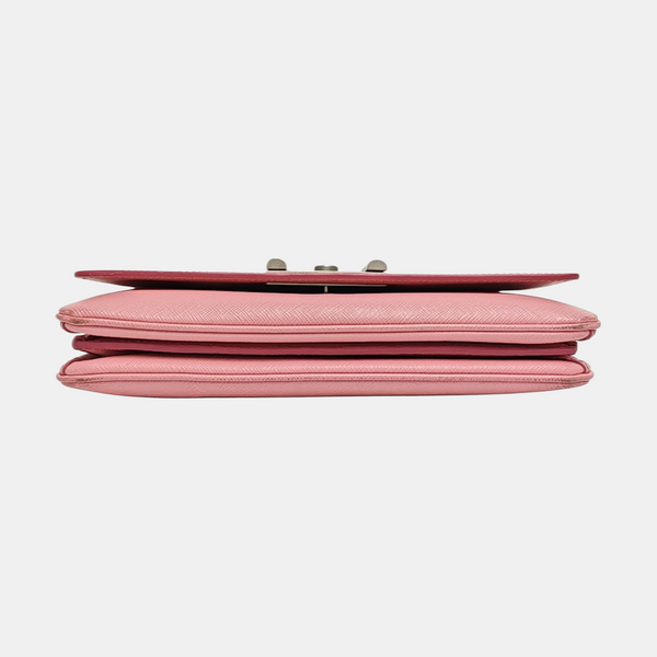 Closure Saffiano Calfskin Pink
