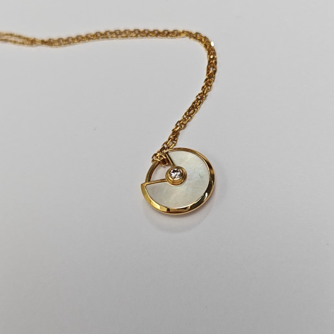 AMULETTE DE CARTIER 18k Gold Necklace