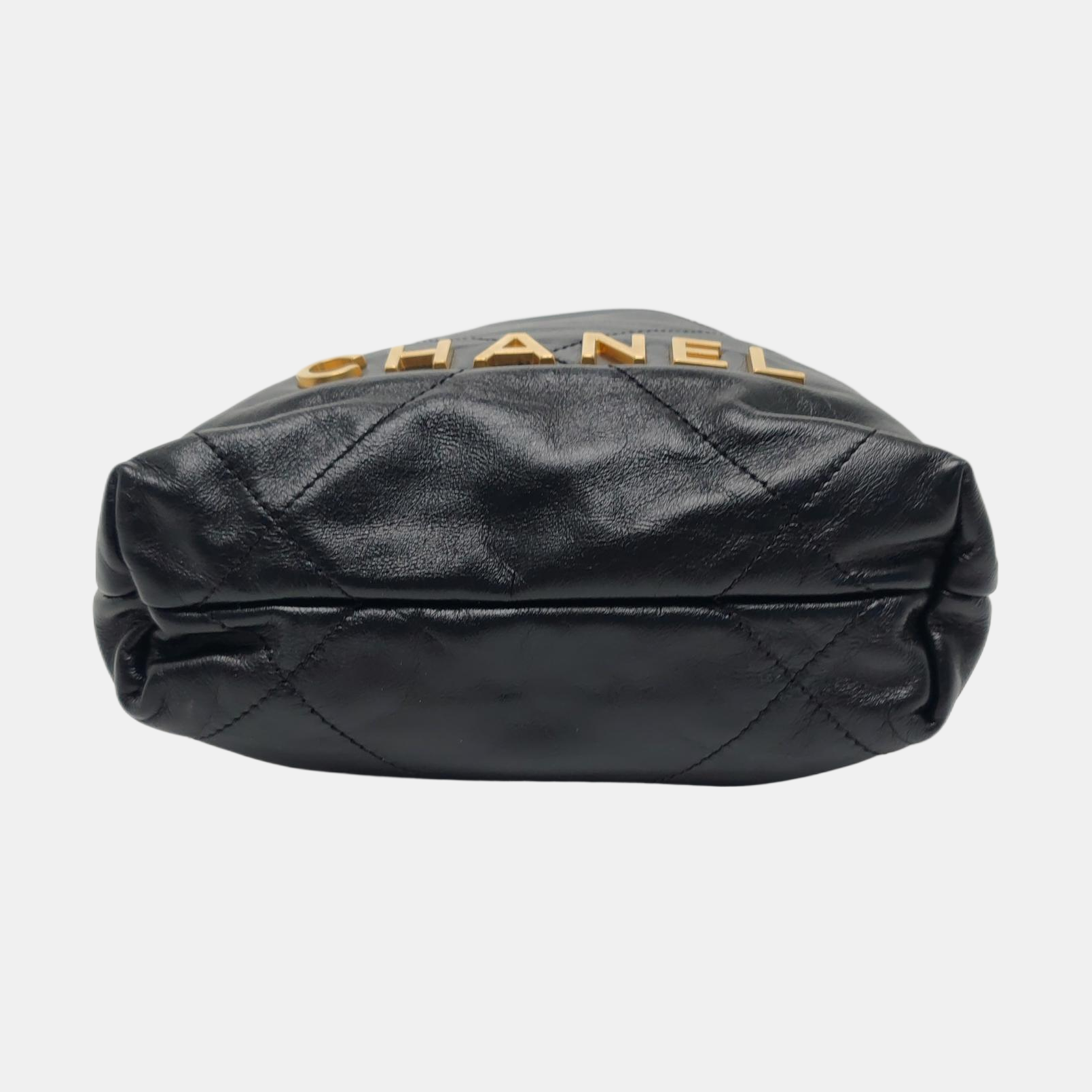 CHANEL 22 Mini Quilted Calfskin Black